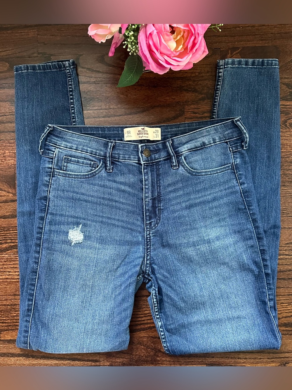 Hollister Super Skinny High Rise jeans, size 29/9R